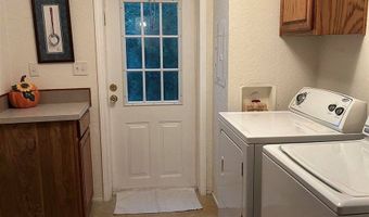 1001 N VanBuren # 5 Ave, Abilene, KS 67410