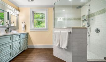 52 Hardy Rd, Bedford, NH 03110