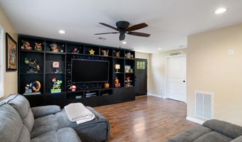 417 Main St, Bayville, NJ 08721