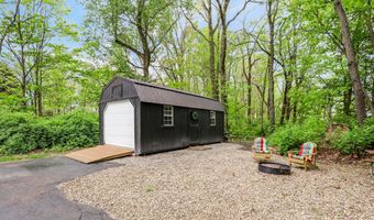 17 Point Ln, Arcadia, IN 46030