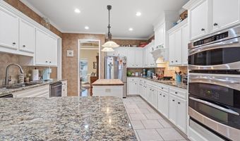 10037 Ferry Creek Dr, Shreveport, LA 71106