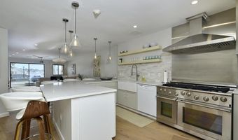 1117 Capella South Way 1117, Newport, RI 02840
