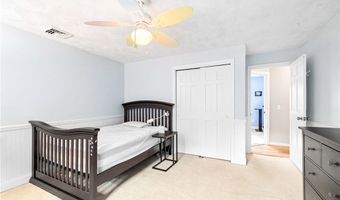 36 Daniel Dr, North Kingstown, RI 02852