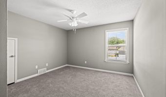 8924 VILLAGE LAKE Ln, Bartlett, TN 38002