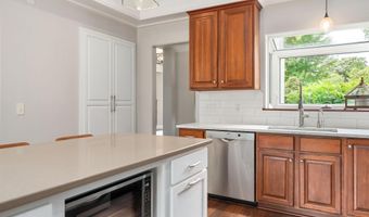 500 36th St NW, Austin, MN 55912