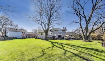 502 S Reuter Dr, Arlington Heights, IL 60005