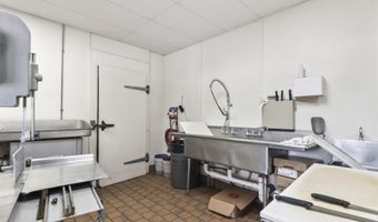 10 N Main St, Arab, AL 35016
