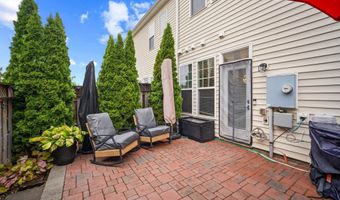 24619 GREYSTEEL Sq, Aldie, VA 20105
