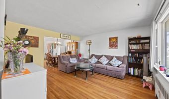 103 Nassau Dr, Albertson, NY 11507