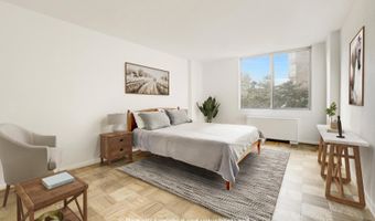 2939 VAN NESS St NW 727, Washington, DC 20008