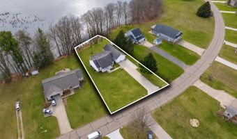 3220 Fairhaven Dr, Allegan, MI 49010