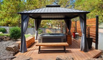 2409 NE Robinson St, Bend, OR 97701