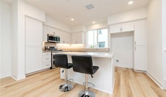 2215 W Orange Ave 12, Anaheim, CA 92804