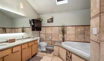 24 Lincoln Dr, North Smithfield, RI 02896