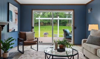 3673 Pheasant Dr, Ann Arbor, MI 48103