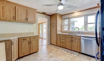 136 Juniper Ln, Berlin, CT 06037