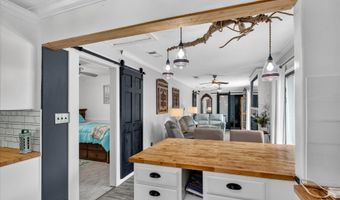 309 Beverly St, Bay St. Louis, MS 39520