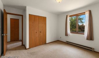 493 Secretariat Cir, Belgrade, MT 59714