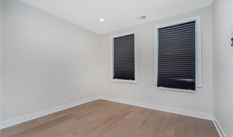 22 Edmund Way 22, Middletown, NJ 07748
