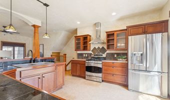 4920 N MEADE St, Appleton, WI 54913