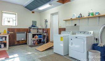 39 N Pershing Rd, Asheville, NC 28805