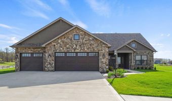2008 Bogey Ct, Auburn, IN 46706