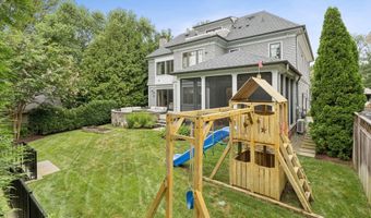 5120 WESSLING Ln, Bethesda, MD 20814