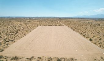 21 Palm St, Adelanto, CA 92301