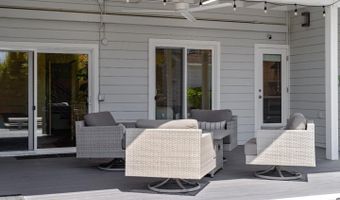 129 Santa Cruz Ave, Aptos, CA 95003