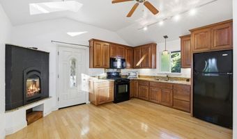132 Pax Place Ct, Aptos, CA 95003