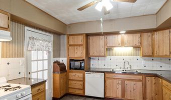 4125 W Harrison Rd, Alma, MI 48801