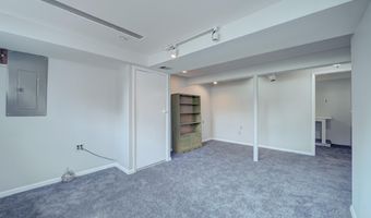 8912 BATTERY Rd, Alexandria, VA 22308
