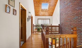 40 Indian Ladder Dr, Altamont, NY 12009