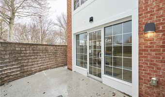 799 White Pond Dr E, Akron, OH 44320