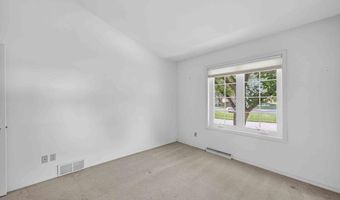 754 Sky Ridge Dr, Madison, WI 53719
