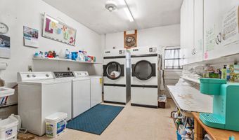 1409 Cedar St, Beresford, SD 57004