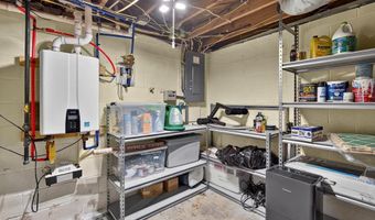 379 NE Morningside Ln, Abingdon, VA 24210