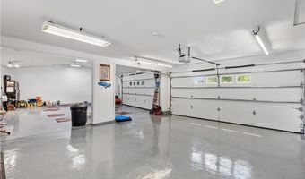 40 Murphy Dr, Cumberland, RI 02864