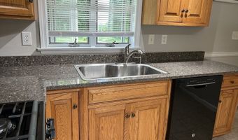 7 Heidi Ln, Billerica, MA 01821