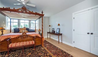 15 Castle St 9, East Greenwich, RI 02818