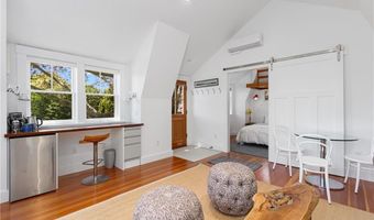 47 Longfellow Rd, Jamestown, RI 02835