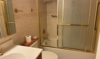 293 Gloucester Ct, Aberdeen, NJ 07747