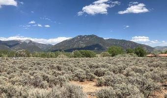 On Sol Grande, Arroyo Seco, NM 87514