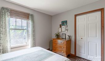 132 Warren Haynes Dr, Asheville, NC 28806