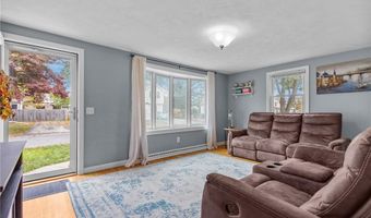 16 Flynn Ave, Cranston, RI 02920