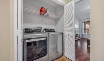 534 Oak Ridge Trails Ct, Ballwin, MO 63021