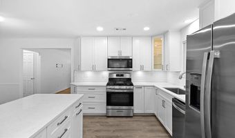 7408 MASONVILLE Dr, Annandale, VA 22003