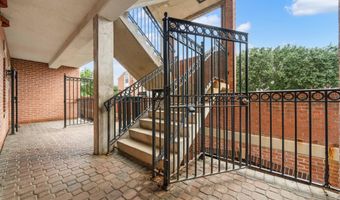6940 FAIRFAX Dr 200, Arlington, VA 22213
