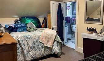 53 Catherine St, Bristol, RI 02809