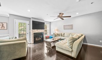 32 MARINA Dr, Bayonne, NJ 07002